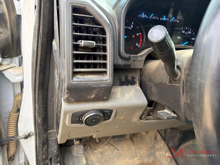 2018-ford-f550-xl-image-36