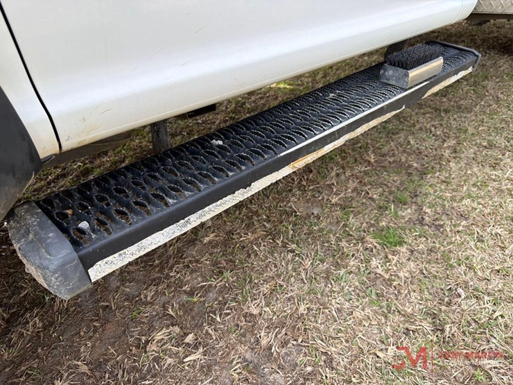 2018-ford-f550-xl-image-11