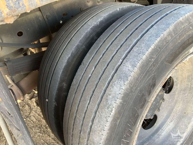 2015-ford-f550-image-32