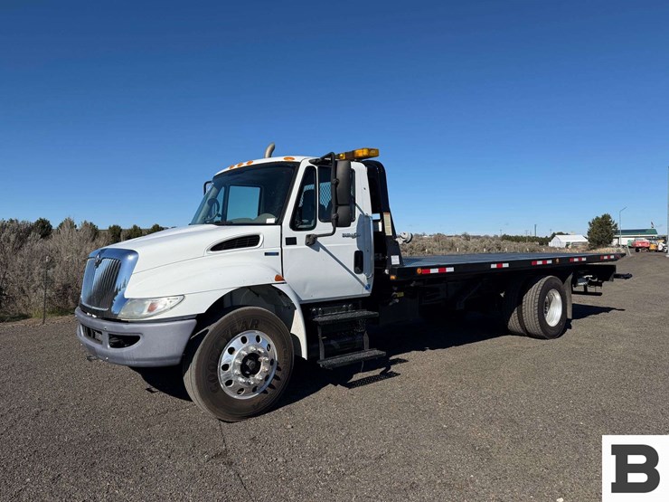 2010-international-durastar-4400-image-1