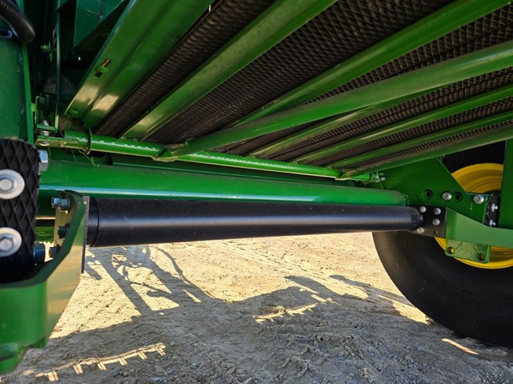 john-deere-460m-image-22