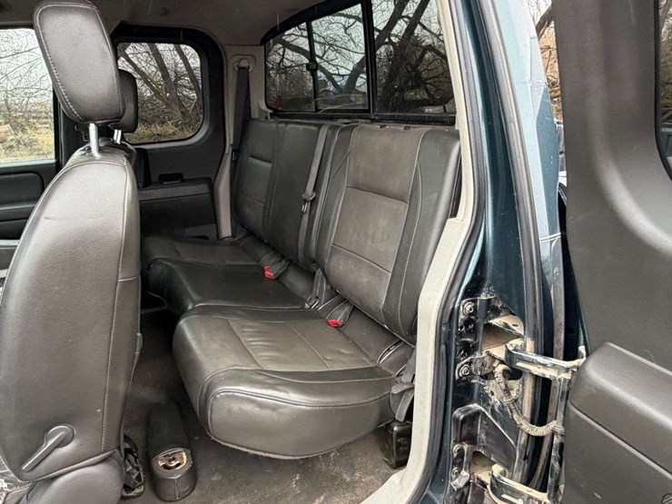 2004-nissan-titan-image-22