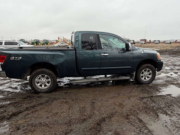 2004-nissan-titan-image-7