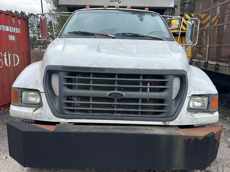 2000-ford-f750-image-3