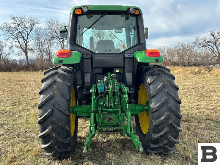 2014-john-deere-6140m-image-7