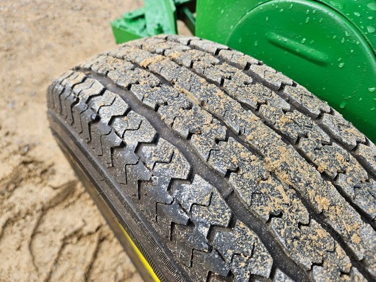 john-deere-5-image-23