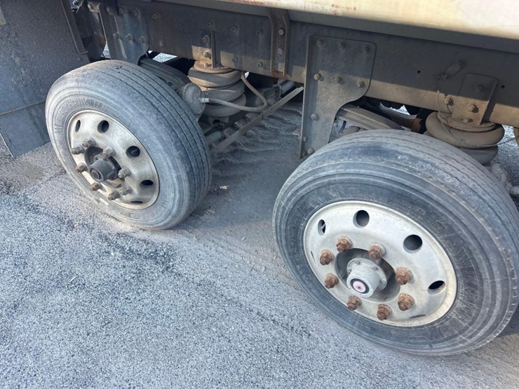 2015-kenworth-t370-image-8