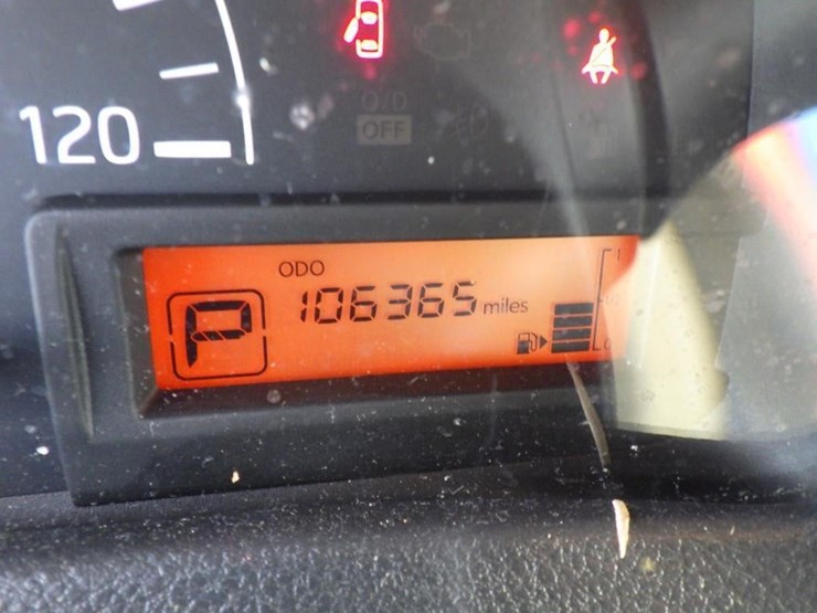 2017-nissan-nv200-image-15