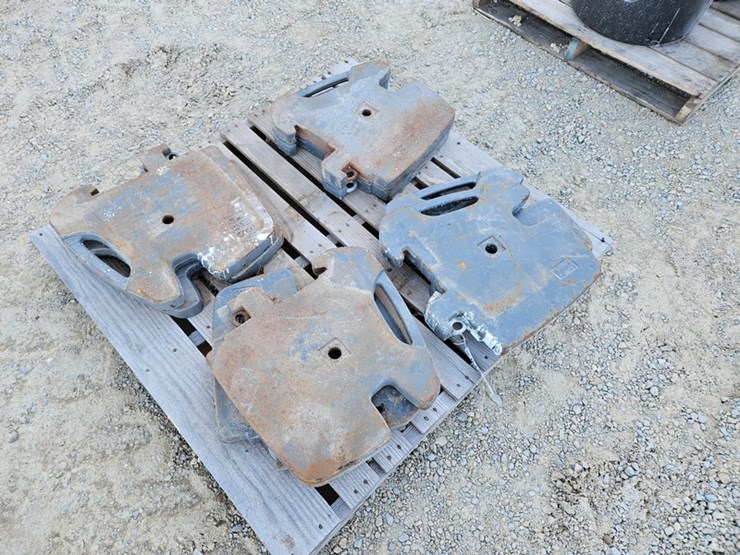 massey-ferguson-8-image-1