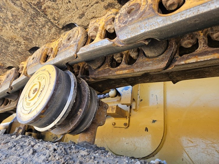 caterpillar-d5k-lgp-image-46