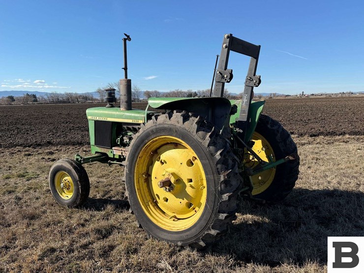 john-deere-2030-image-3