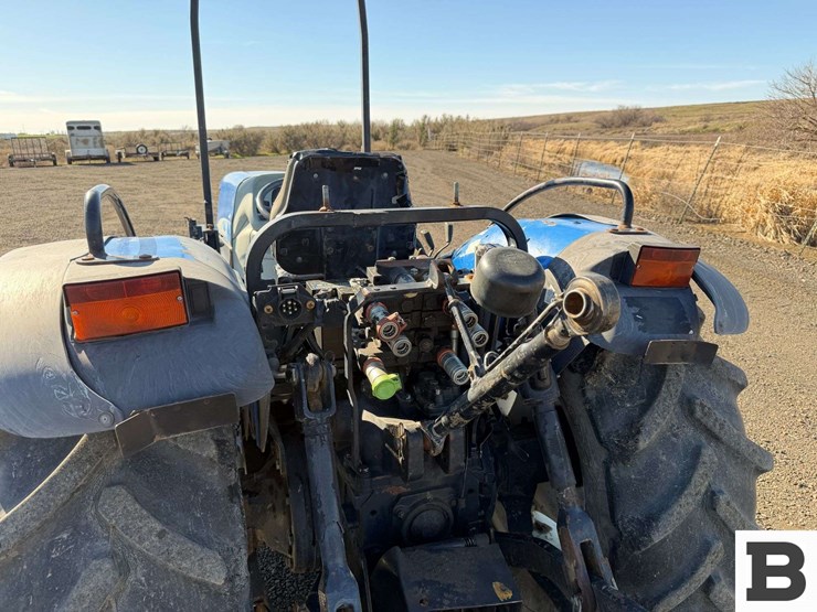 new-holland-t4030f-image-24