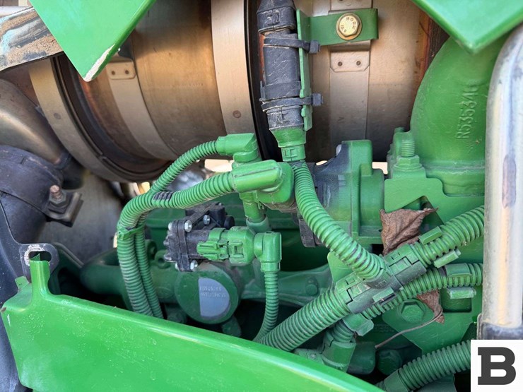 2013-john-deere-6125r-image-59