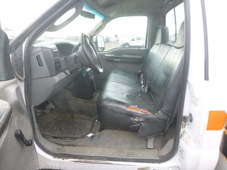 2004-ford-f450-image-10