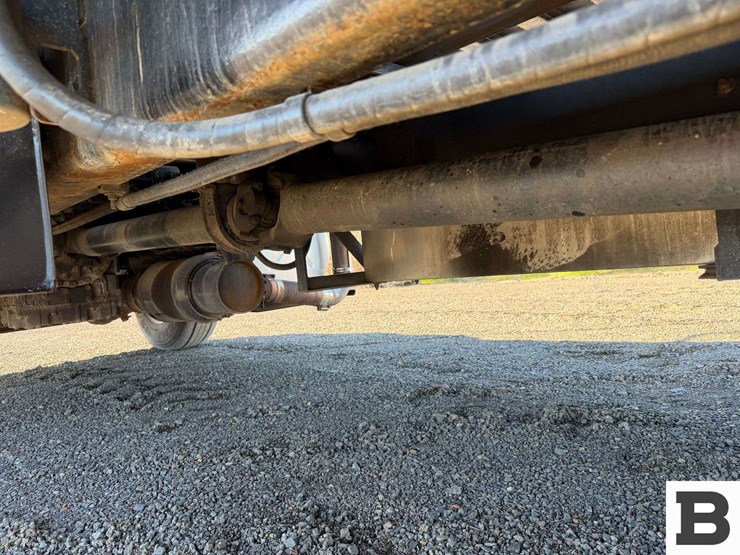 2010-international-durastar-4400-image-23