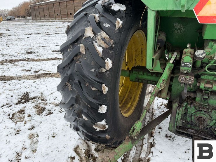 john-deere-4230-image-17