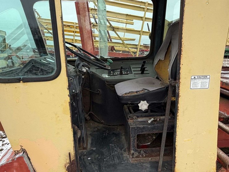 new-holland-1075-image-10