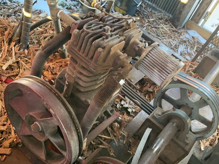 #229-•-quincy-air-compressor-image-5