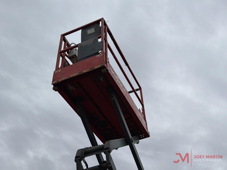 2013-skyjack-sjiii3219-image-7