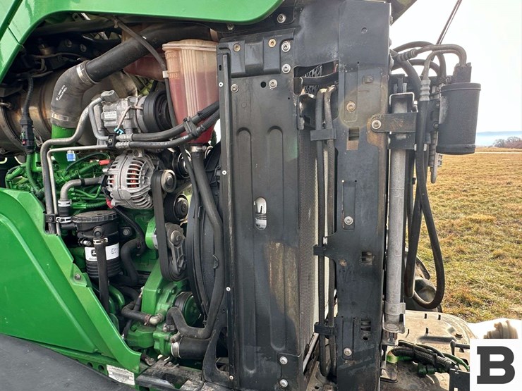 2014-john-deere-6140m-image-16