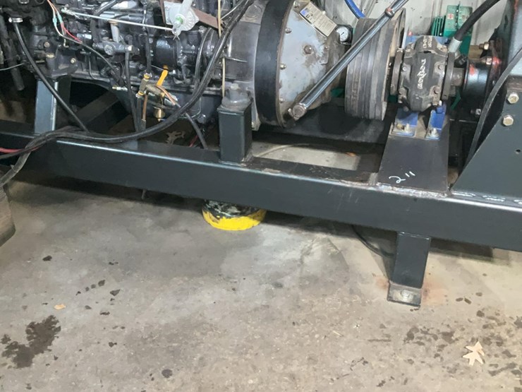 #211-•-hyd-pump-drive-w/-complete-system-image-39