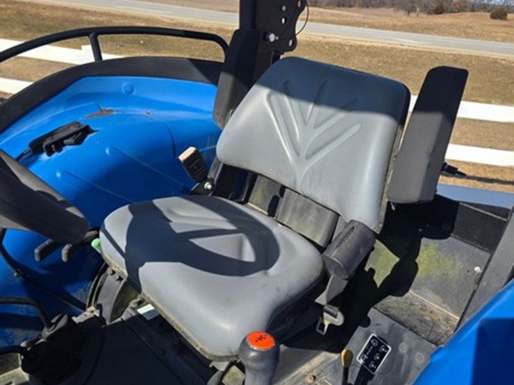new-holland-td5040-image-17