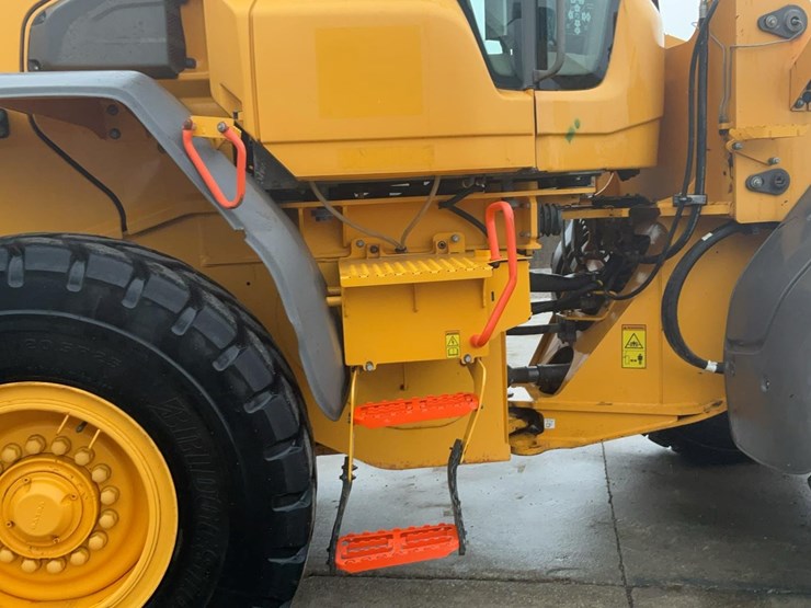 2019-volvo-l70h-image-46