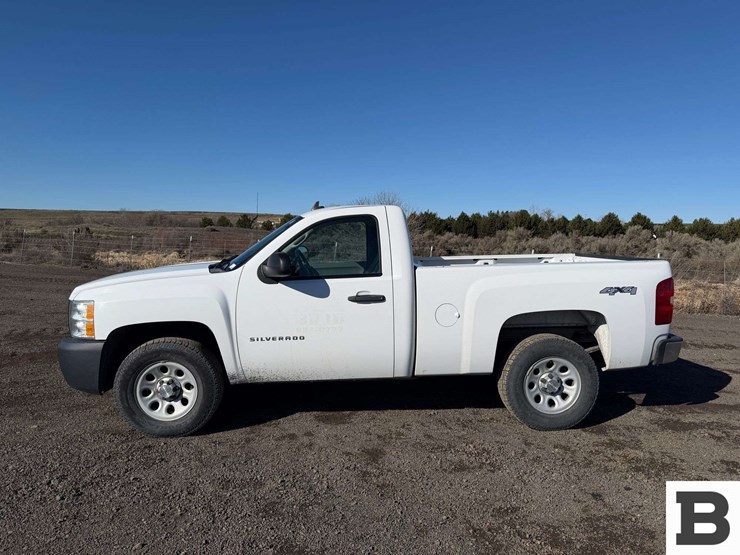2013-chevrolet-silverado-1500-image-2