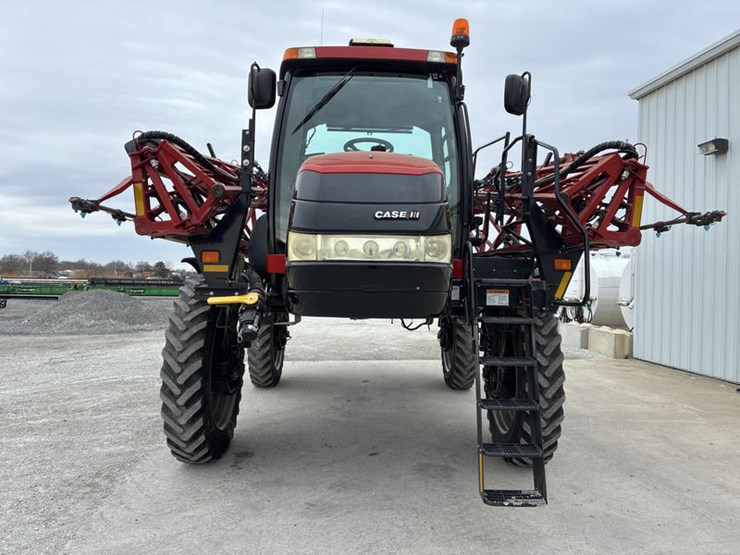 2015-case-ih-patriot-3340-image-12