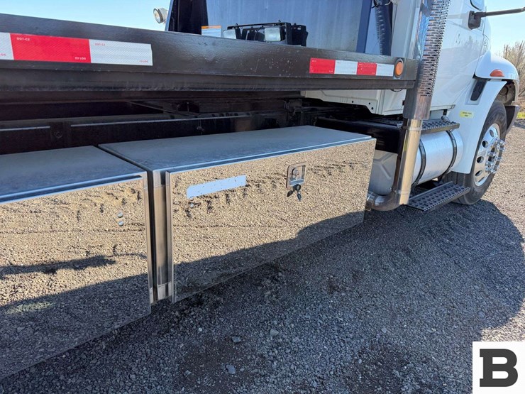 2010-international-durastar-4400-image-39