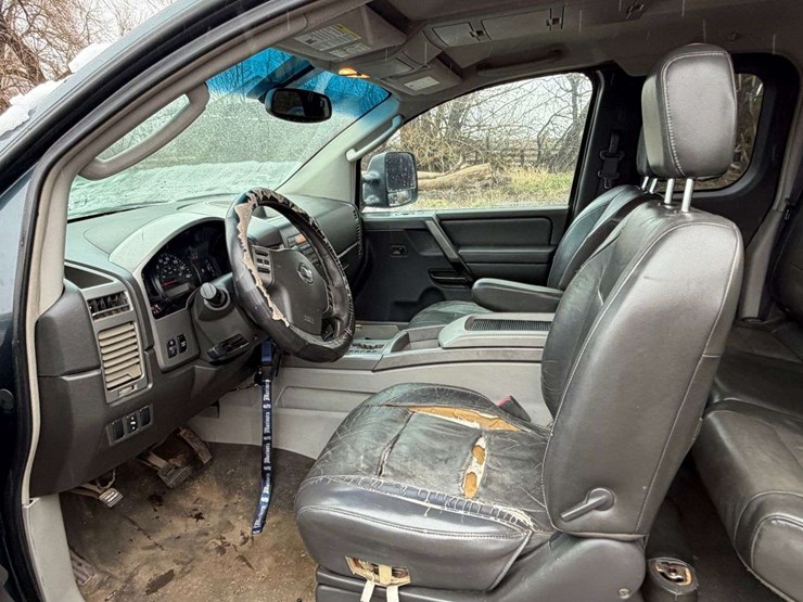 2004-nissan-titan-image-21