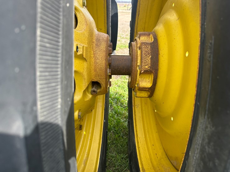 john-deere-8285r-image-13