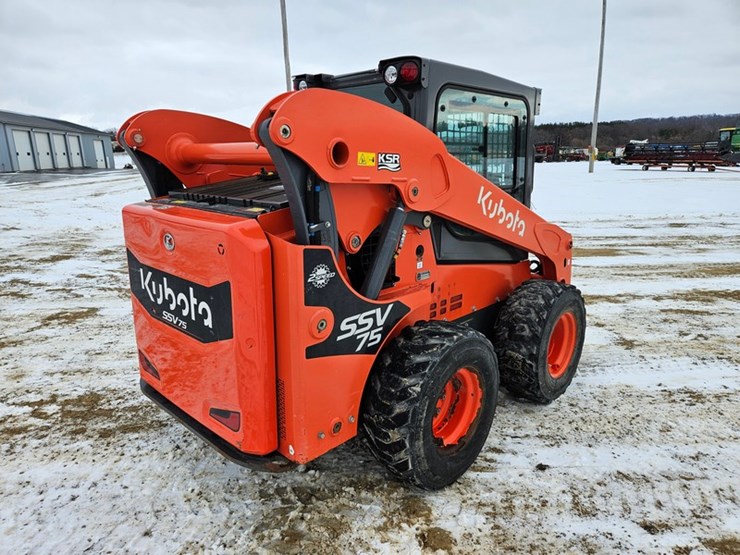 kubota-ssv75-image-5