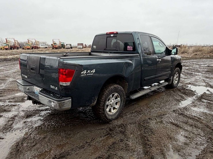 2004-nissan-titan-image-6