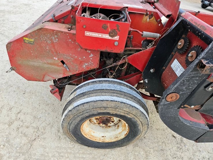 international-881-image-17