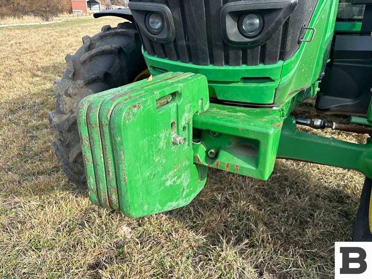 2014-john-deere-6140m-image-12