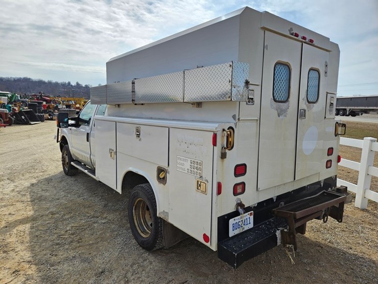 2012-ford-f350-image-3