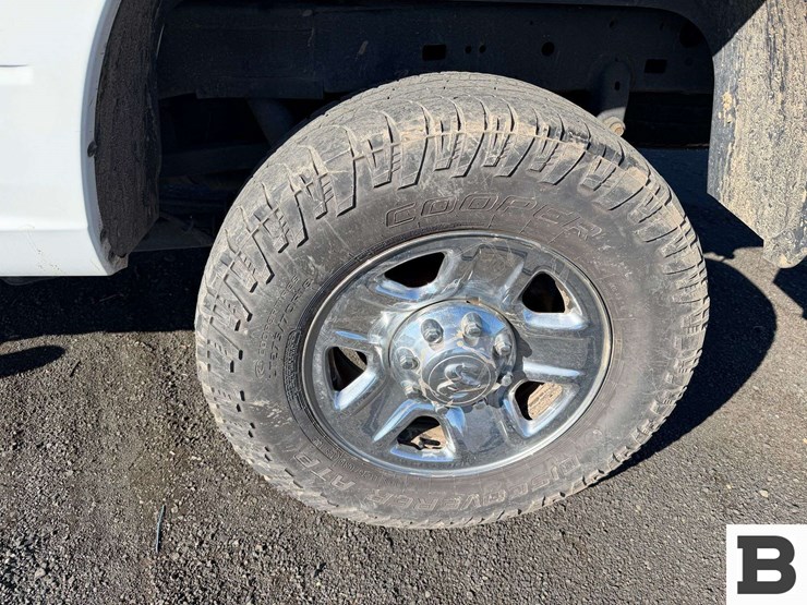 2017-dodge-2500-image-14