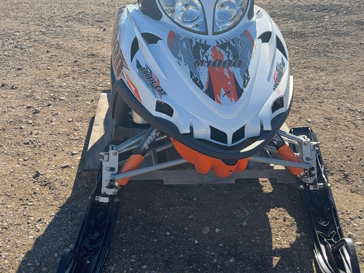 2008-arctic-cat-m1000-snowmobile-image-12