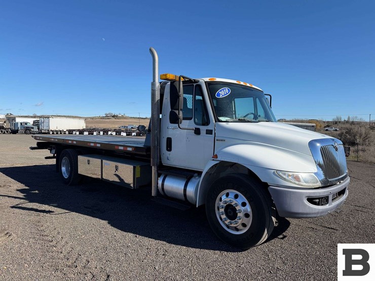 2010-international-durastar-4400-image-7