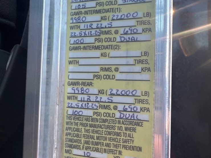 2019-kenworth-t800-image-16