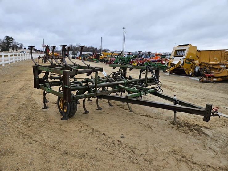 john-deere-1010-image-7