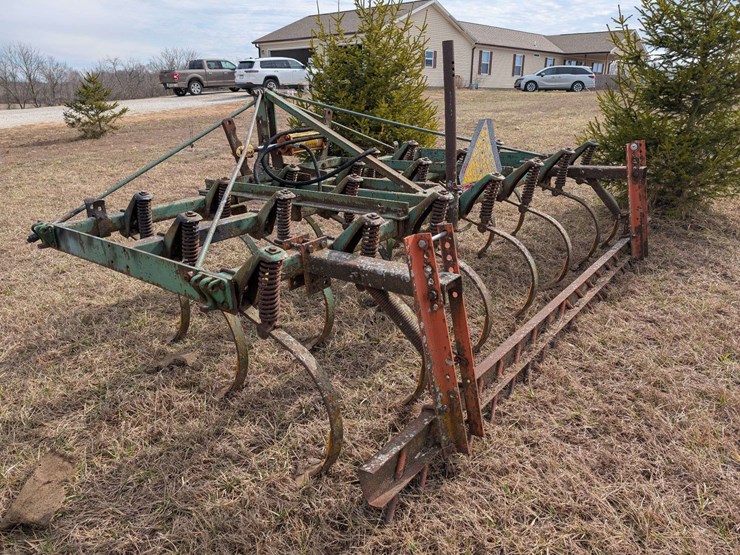 john-deere-10-image-3