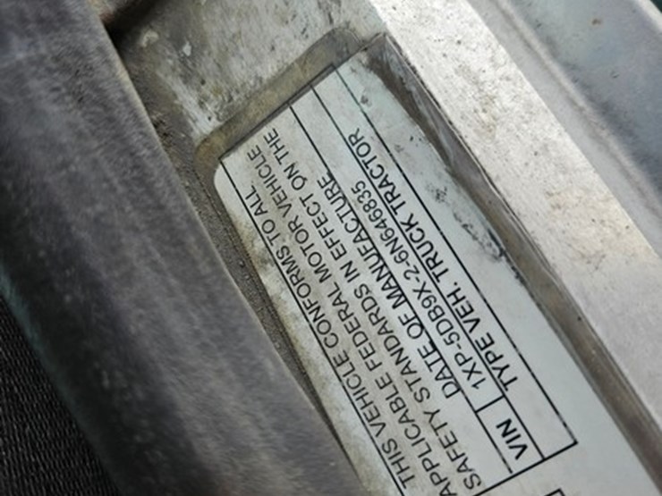 2006-peterbilt-379-image-71