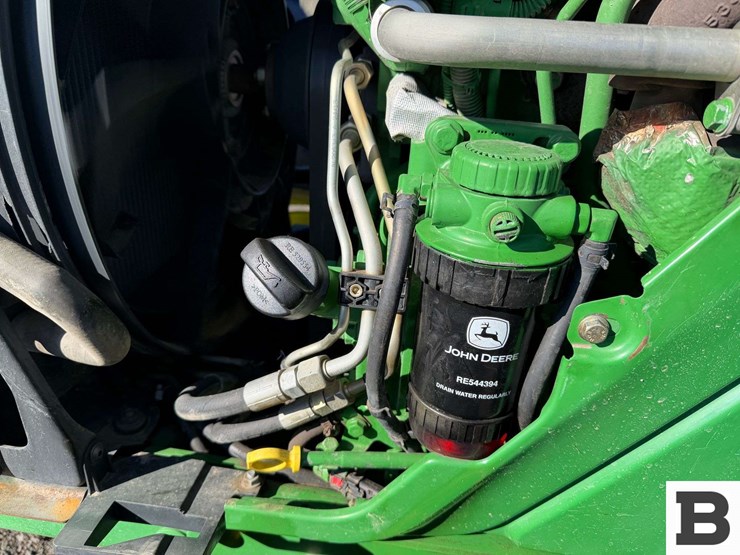 2013-john-deere-6125r-image-61