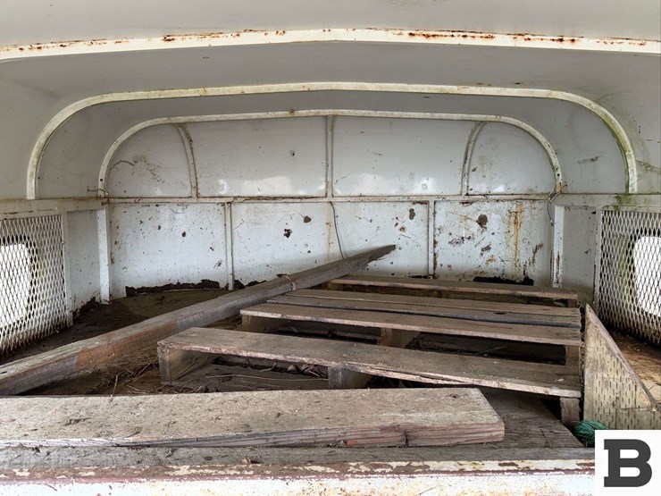 1990-hworl-horse-trailer-image-28