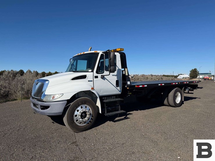 2010-international-durastar-4400-image-2