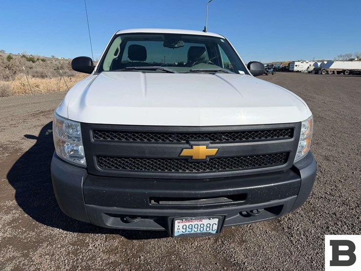 2013-chevrolet-silverado-1500-image-8