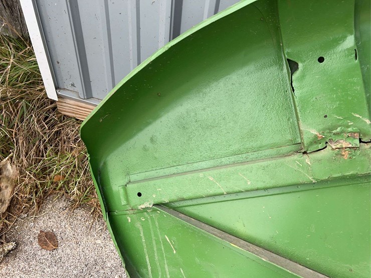 john-deere-model-h-fenders-and-brackets-image-21