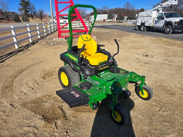 2025-john-deere-z915e-image-7